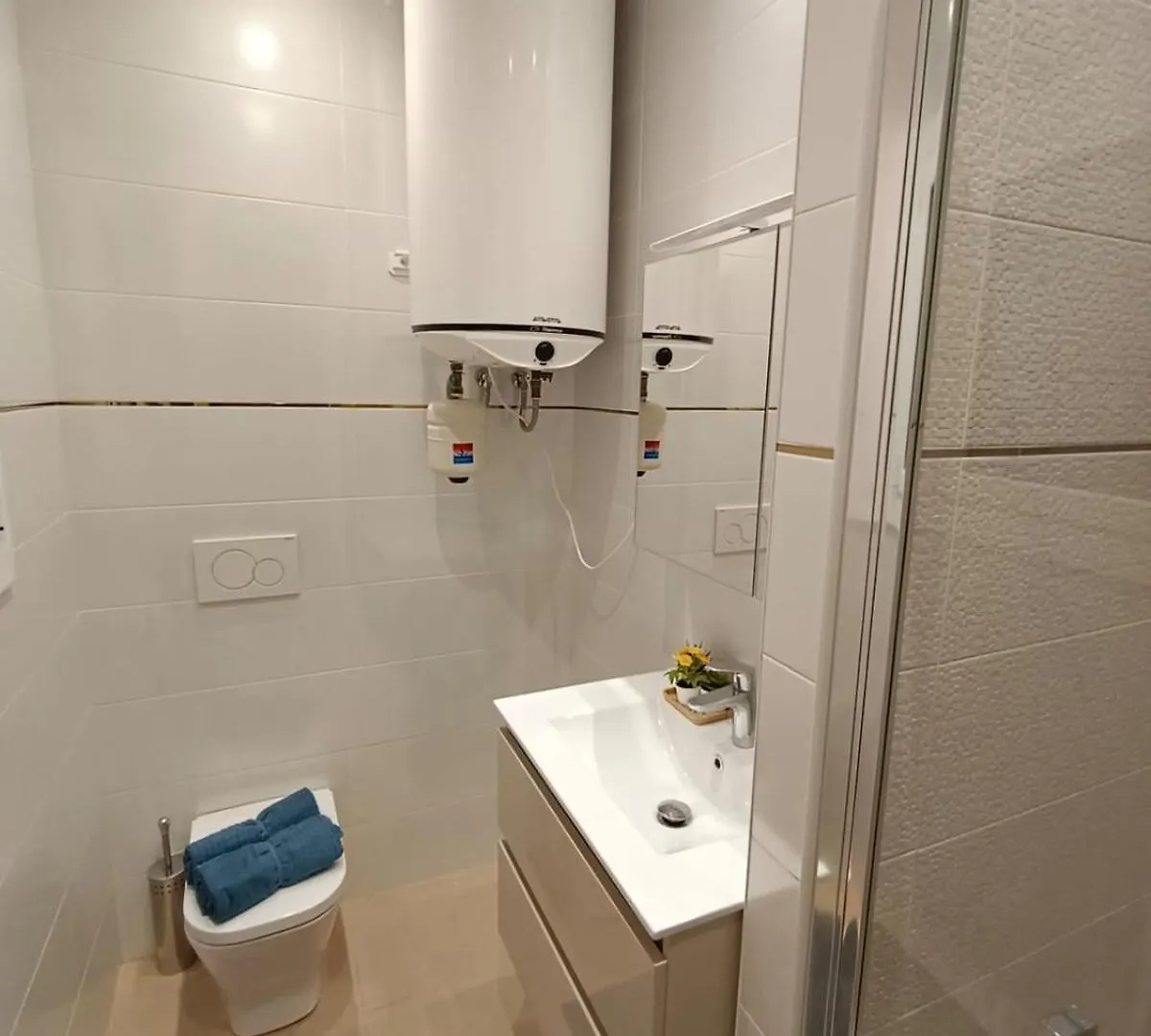 بيت شباب برشلونة Private Rooms Next Liceu