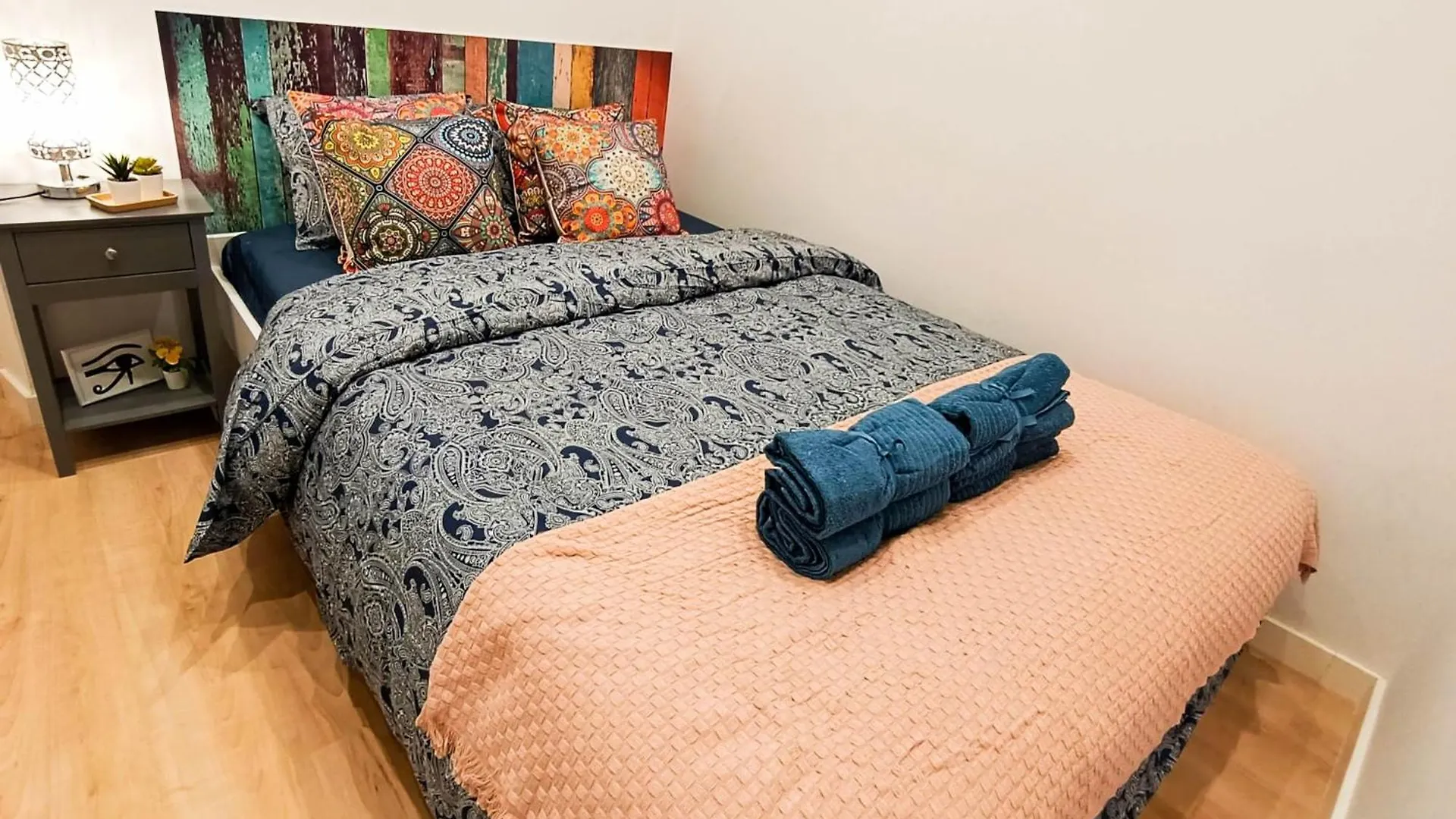 Hostel Private Rooms Next Liceu Barcelona