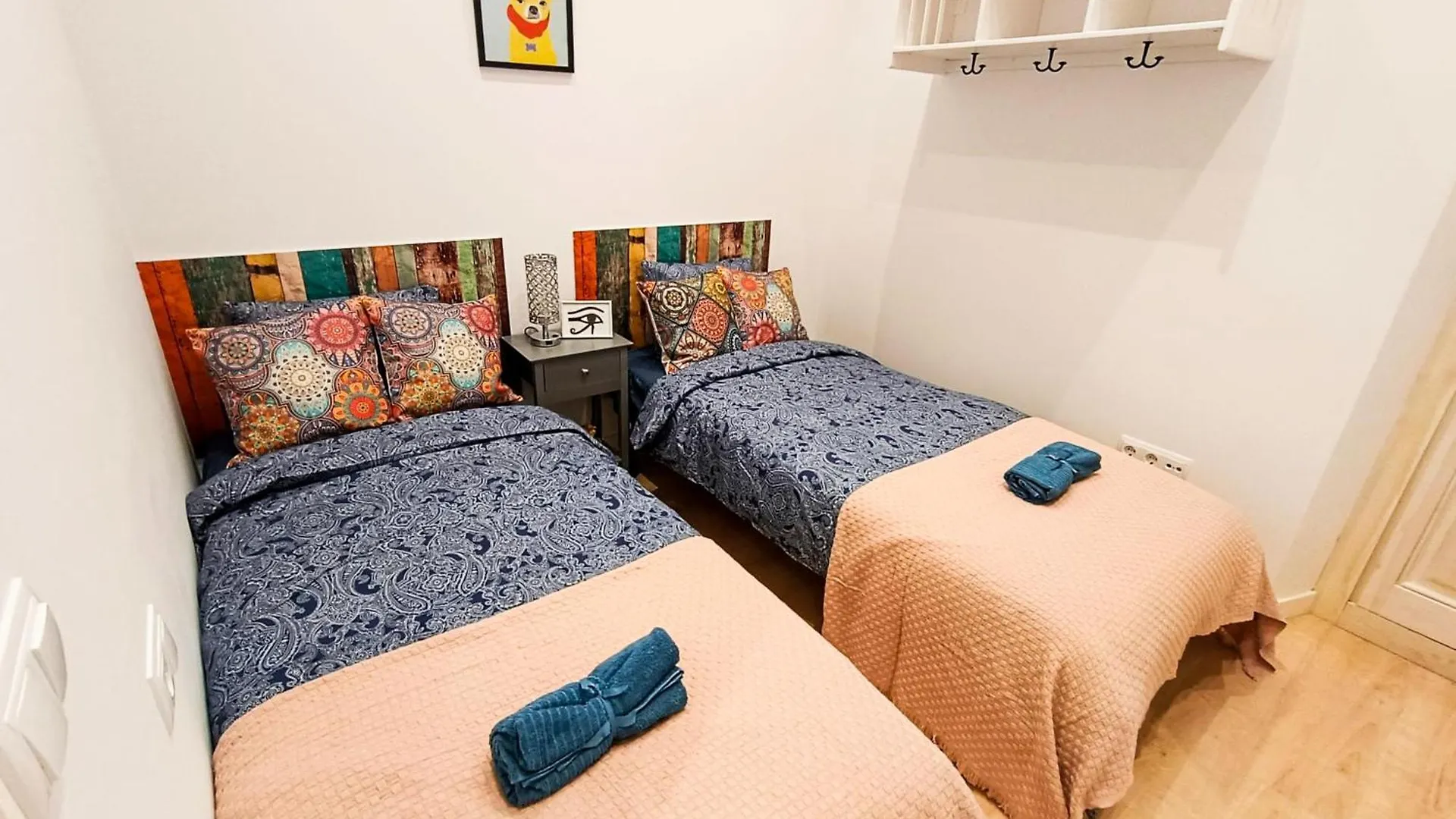 Hostel Private Rooms Next Liceu Barcelona